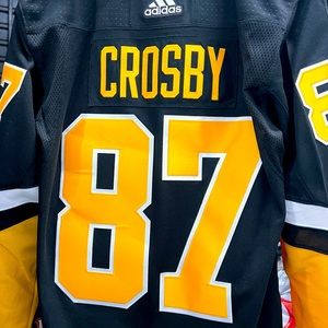 Authentic NHL issued Pittsburgh Penguins #87 Sydney Crosby jersey size 52